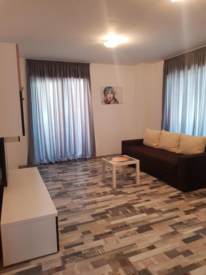 Summerhouse Apartments Mamaia Exterior photo