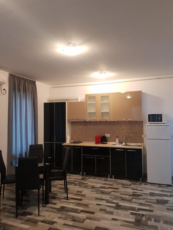 Summerhouse Apartments Mamaia Exterior photo
